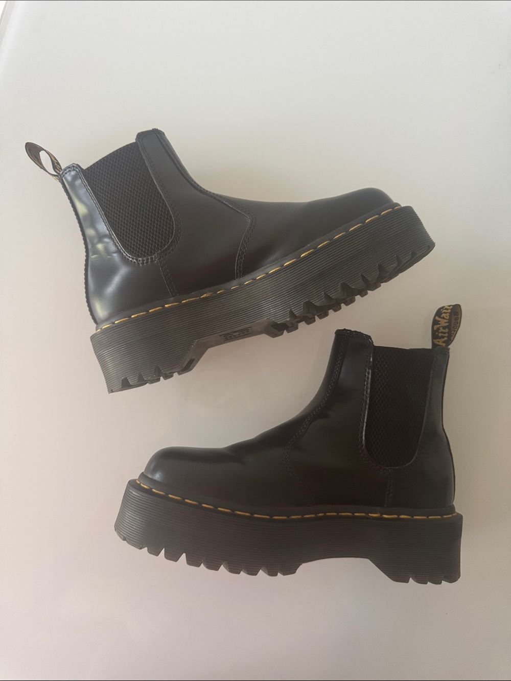 Dr. Martens 2976 Quad Chelsea Boots Black Size 7 (EU 38) - Picture 11 of 16
